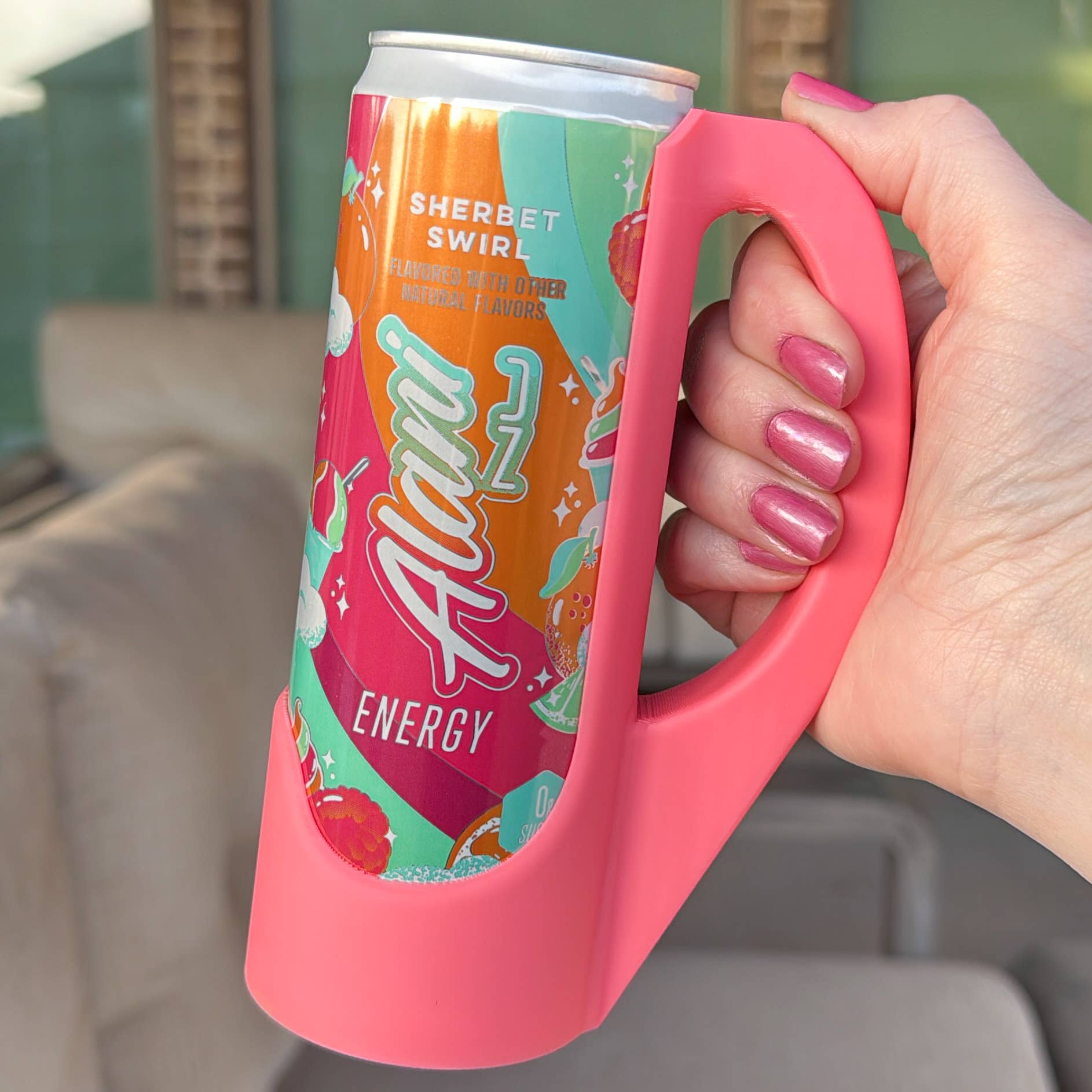 Sipzey Skinny Can Handle