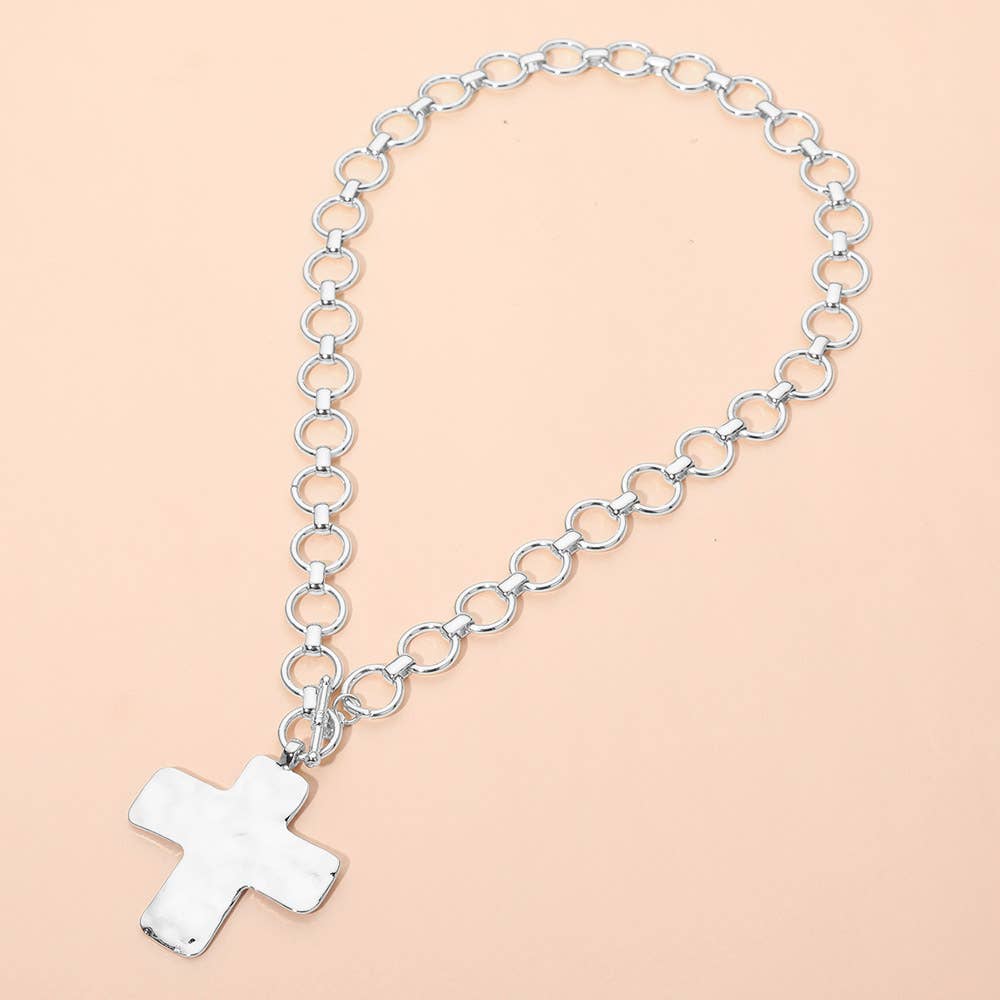 Hammered Matte Metal Cross Pendant Chunky Chain Toggle Necklace