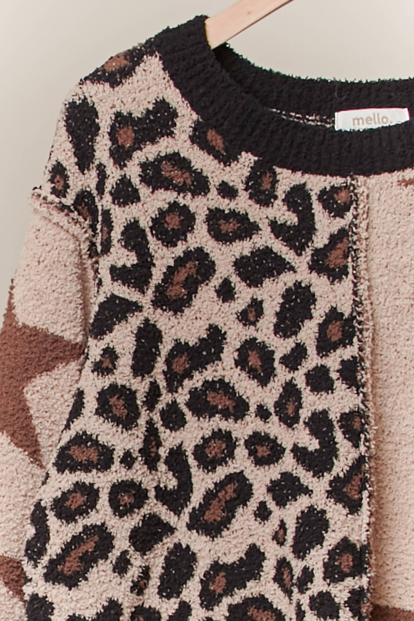 Leopard Star Pattern Round Neck Sweater