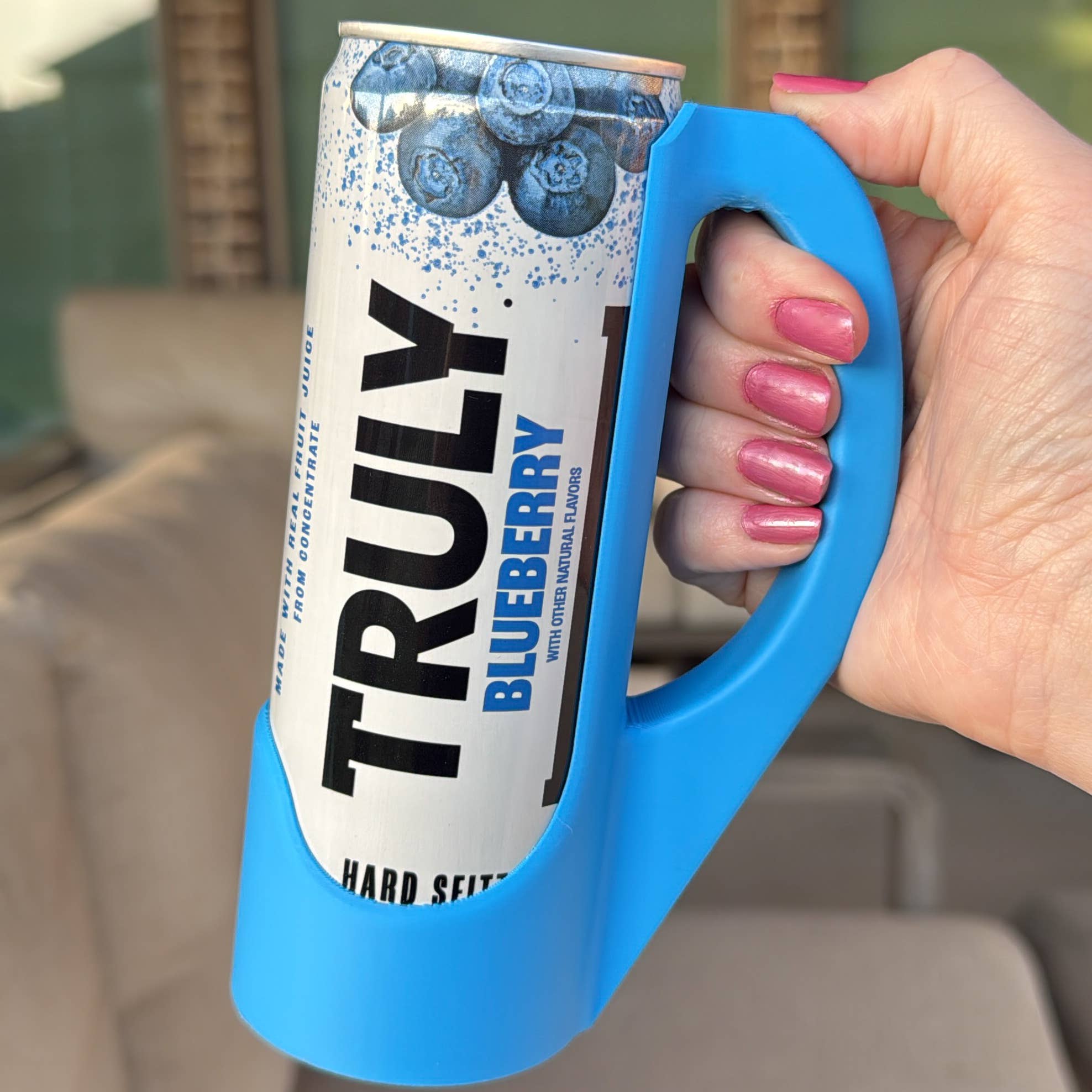 Sipzey Skinny Can Handle